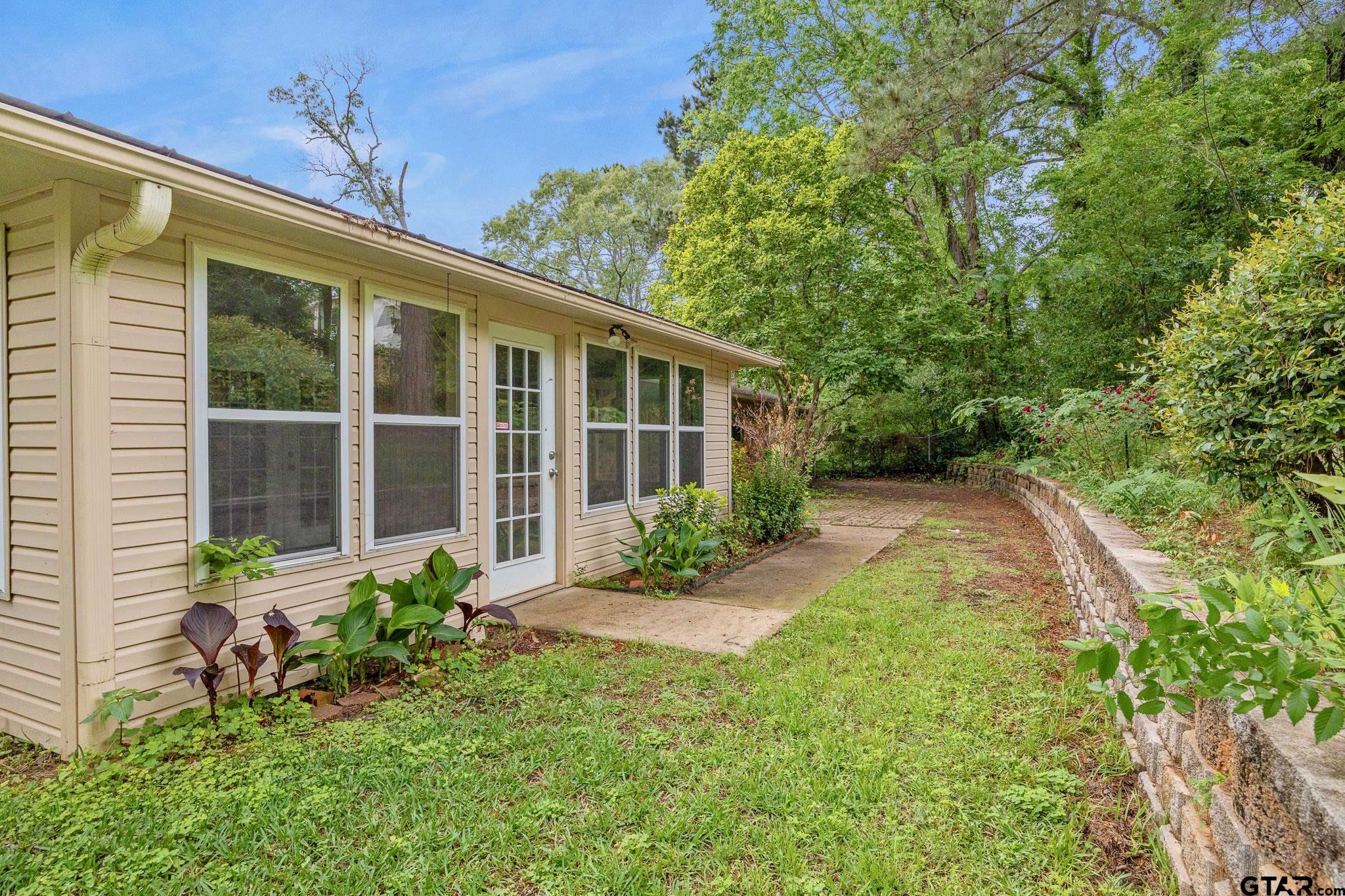 201 Old Tyler Road Whitehouse, TX 75791 - Photo 27 of 31