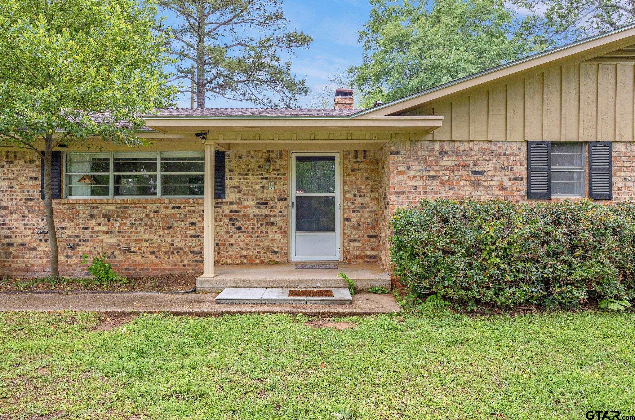 201 Old Tyler Road Whitehouse, TX 75791 - Photo 3 of 31