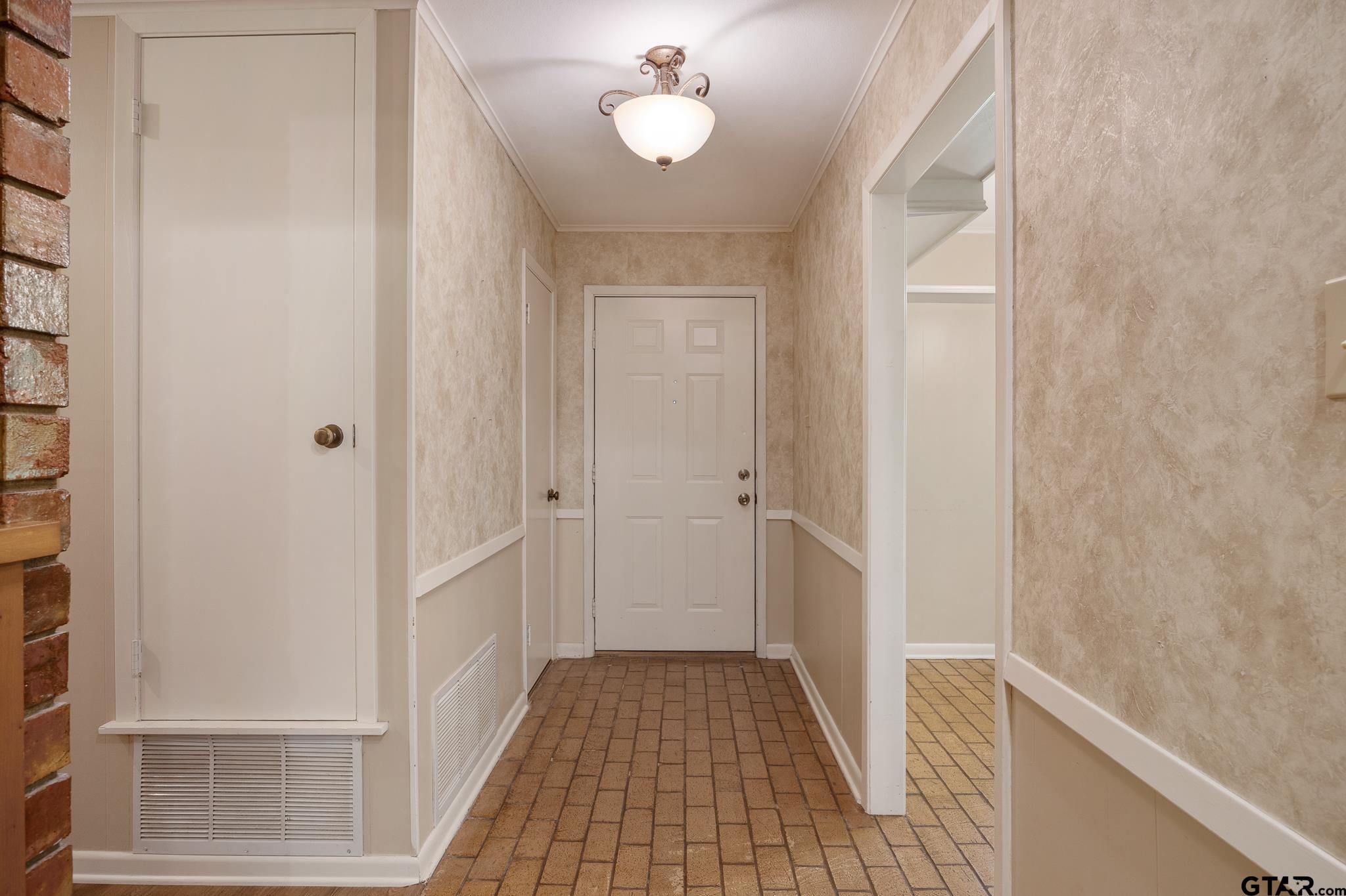 201 Old Tyler Road Whitehouse, TX 75791 - Photo 4 of 31