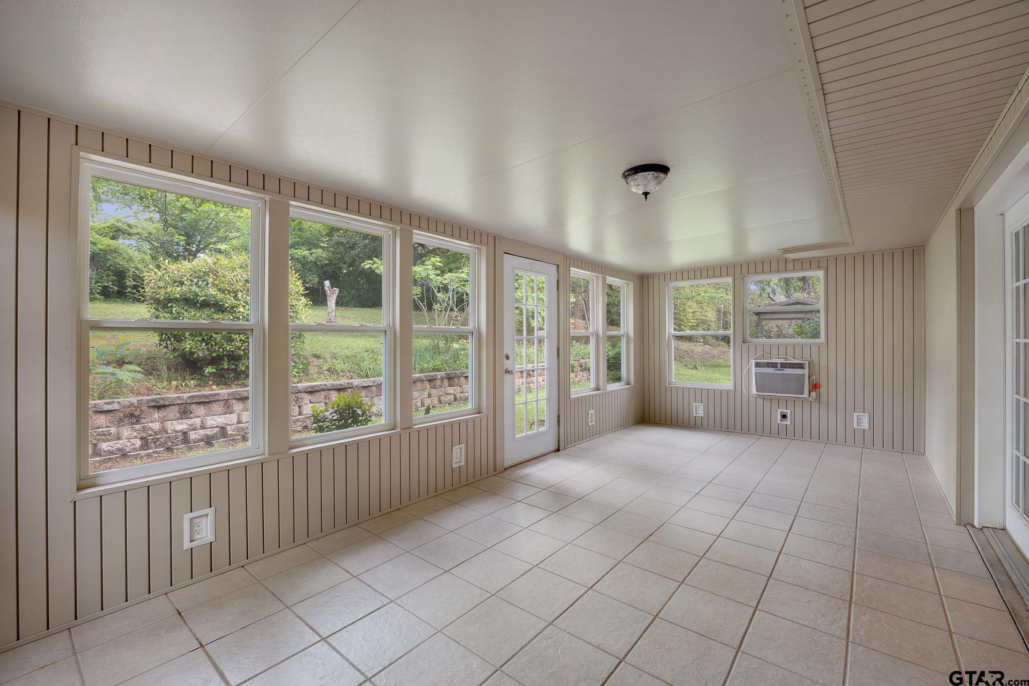 201 Old Tyler Road Whitehouse, TX 75791 - Photo 7 of 31