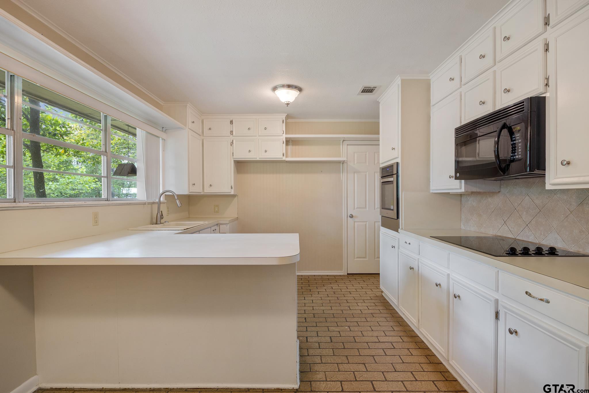 201 Old Tyler Road Whitehouse, TX 75791 - Photo 9 of 31