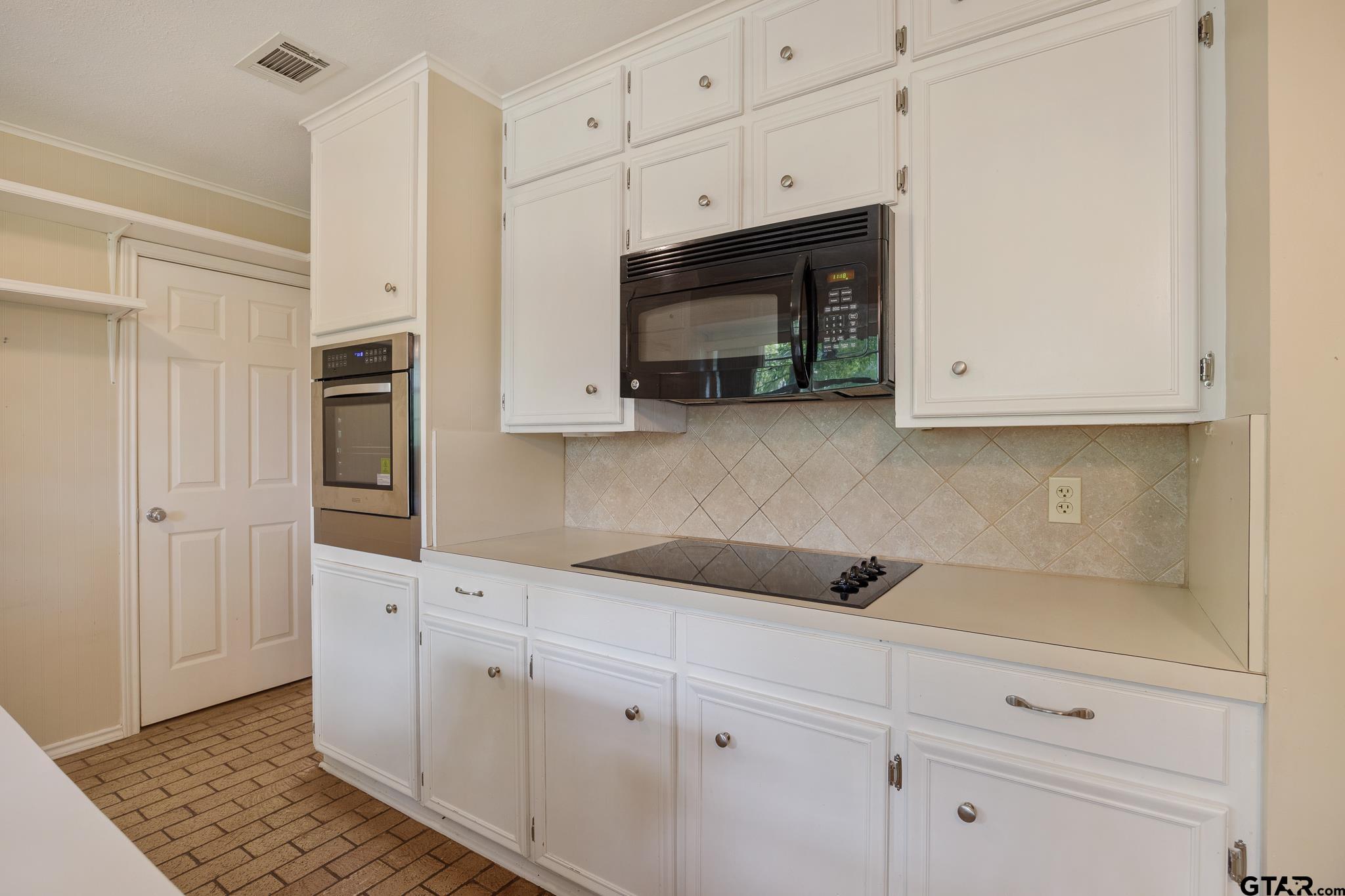 201 Old Tyler Road Whitehouse, TX 75791 - Photo 10 of 31