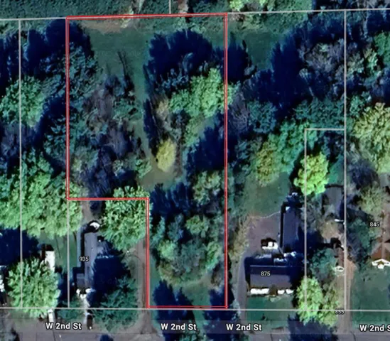 $389,900 | 905 West 2nd Street, Rush City, MN 55069