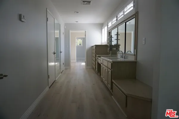 $13,500 | 221 North Bowling Green Way, Los Angeles, CA 90049