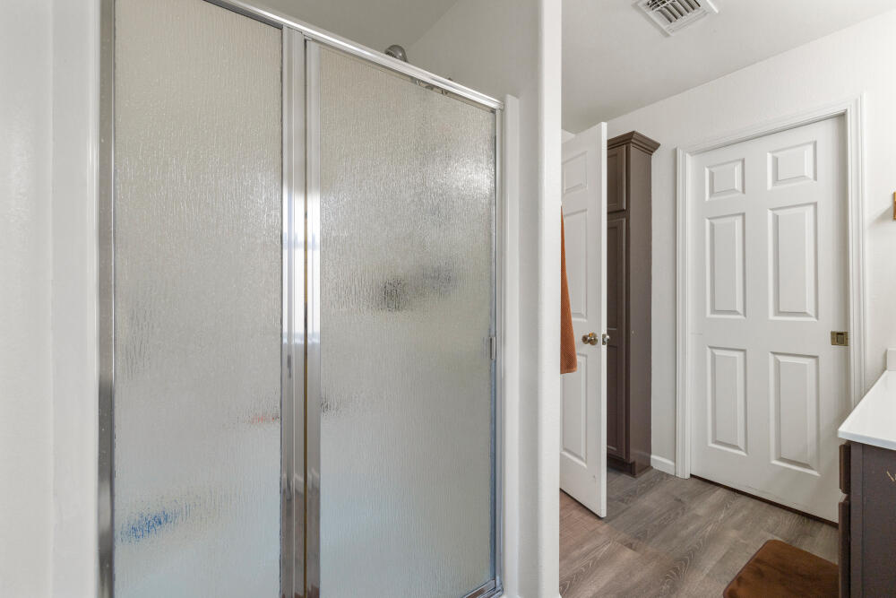 7229 Ruth Drive Klamath Falls, OR 97603 - Photo 27 of 47 7229RuthDr-39