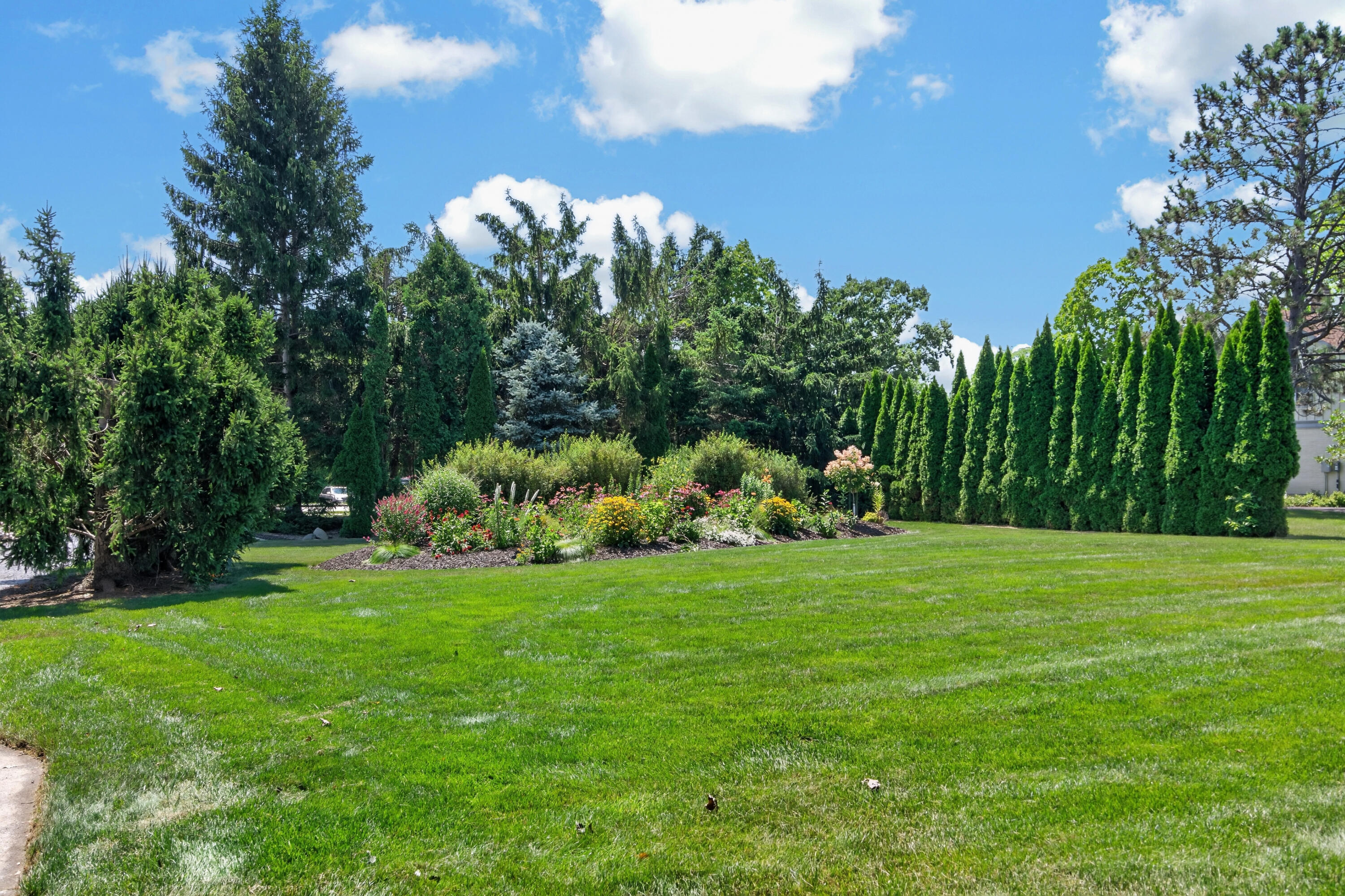5106 Columbia Road Cedarburg, WI 53012 - Photo 36 of 42 DSC05032