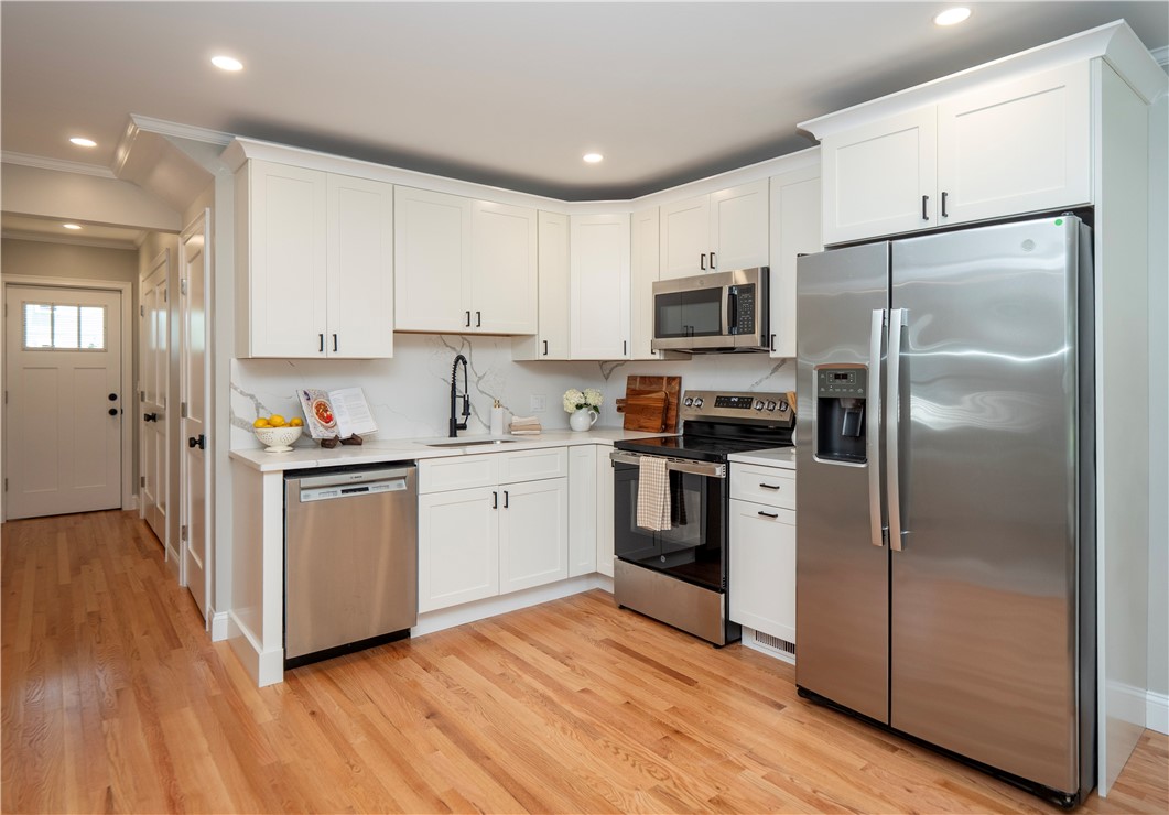 31 Prescott Hall Road Newport, RI 02840 - Photo 34 of 45