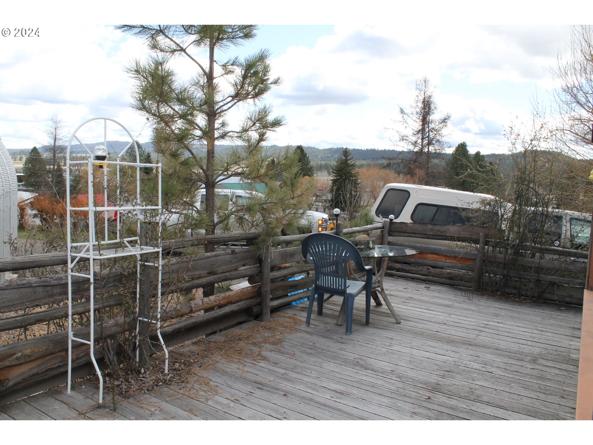 205 Camas Street Ukiah, OR 97880 - Photo 21 of 41 a view of outdoor space with seating space