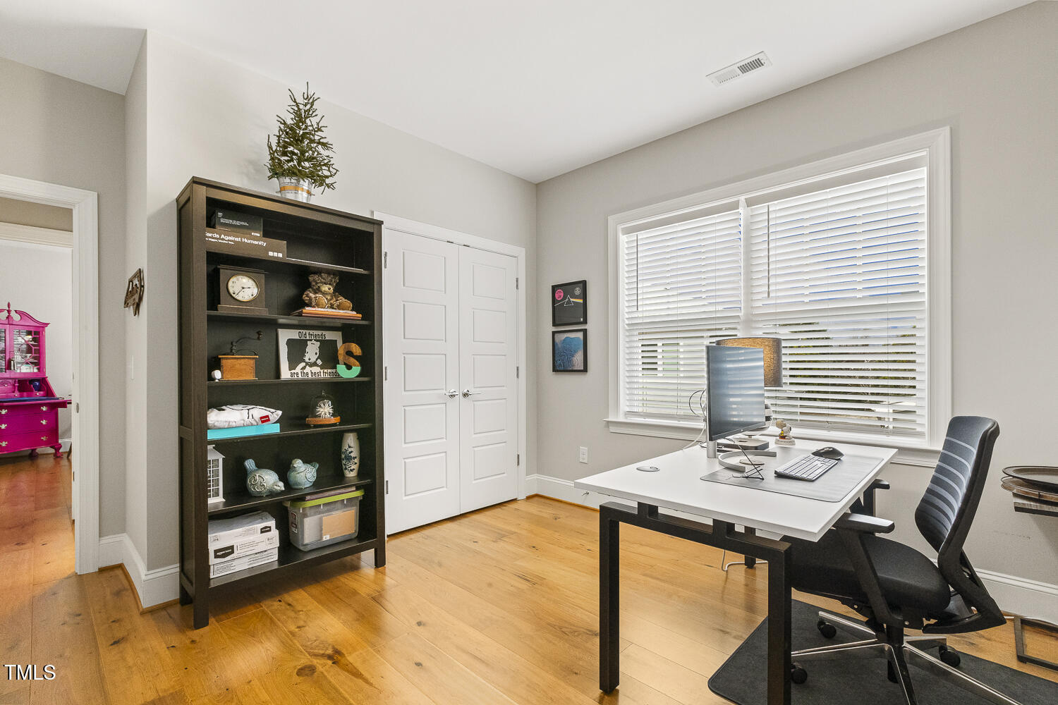 504 Heather Drive Raleigh, NC 27606 - Photo 42 of 48 055