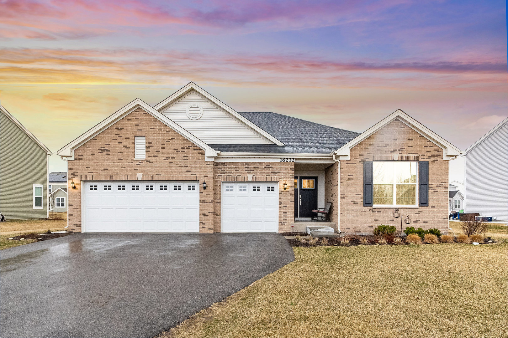 a view of a house with a outdoor space