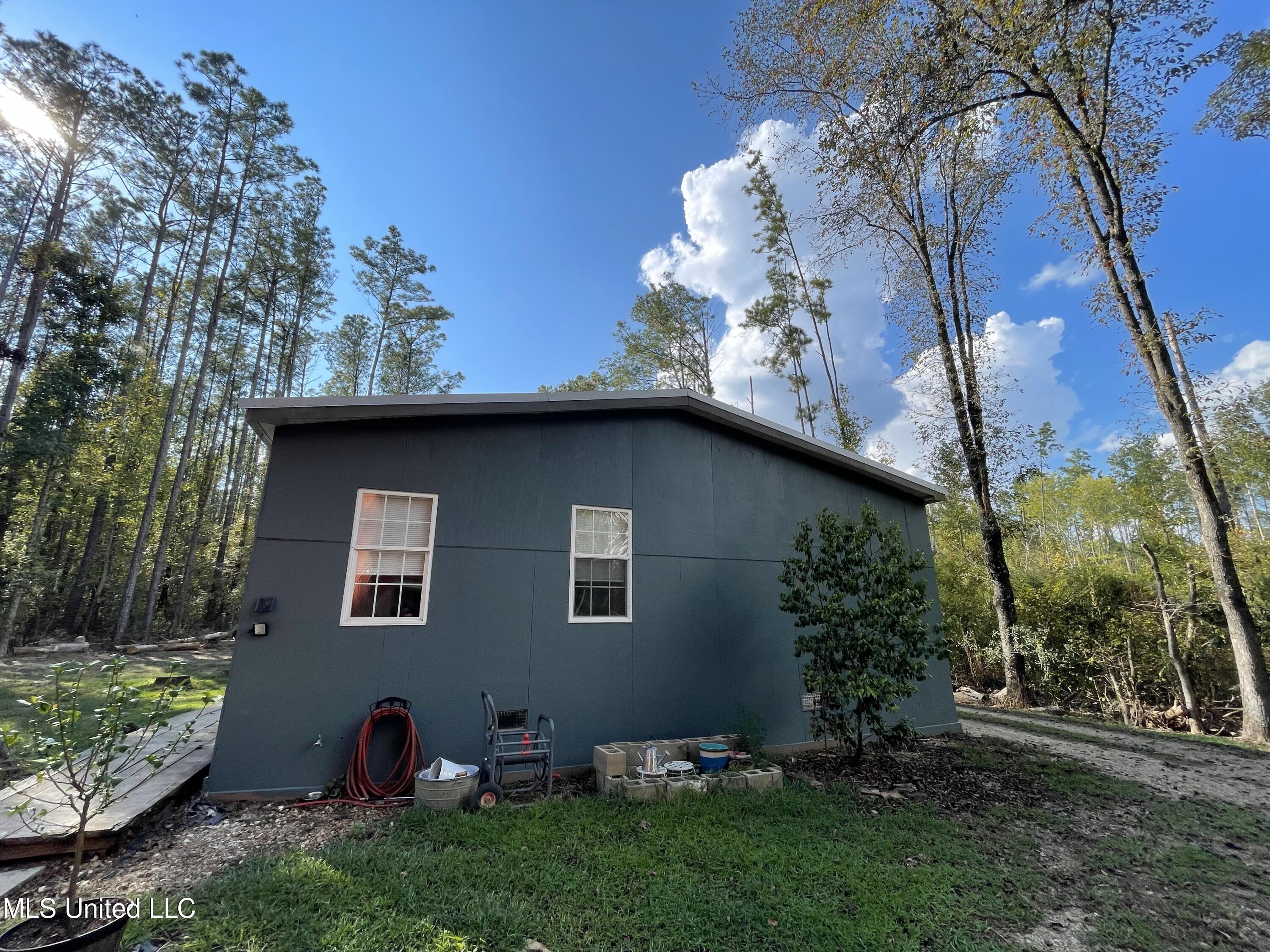1169 Barnes Road Canton, MS 39046 - Photo 6 of 52 IMG_4384