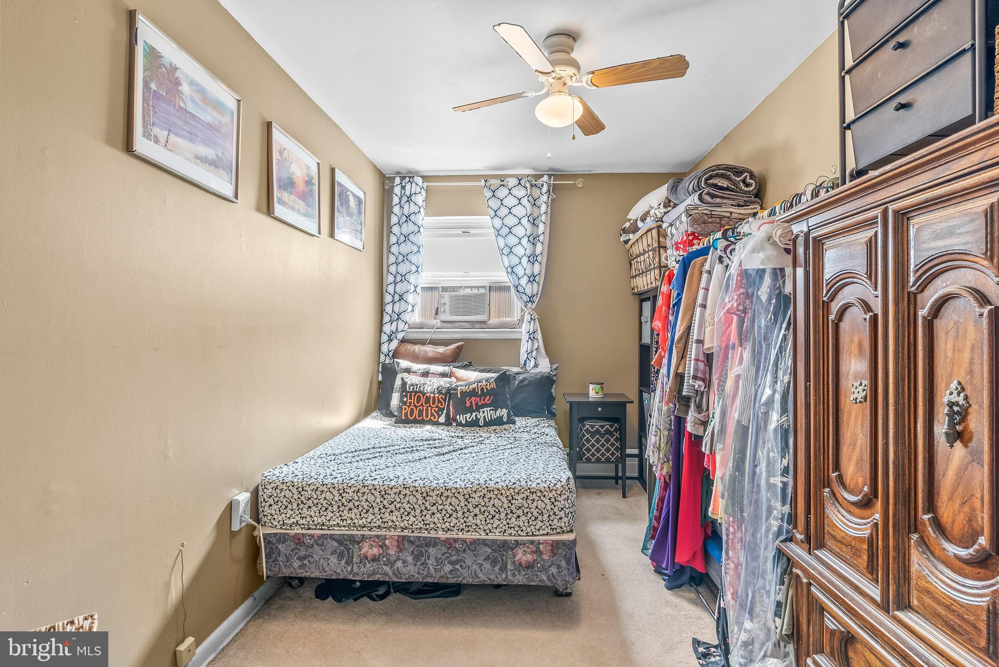 15047 London Road Philadelphia, PA 19116 - Photo 16 of 28 Spacious 3rd Bedroom