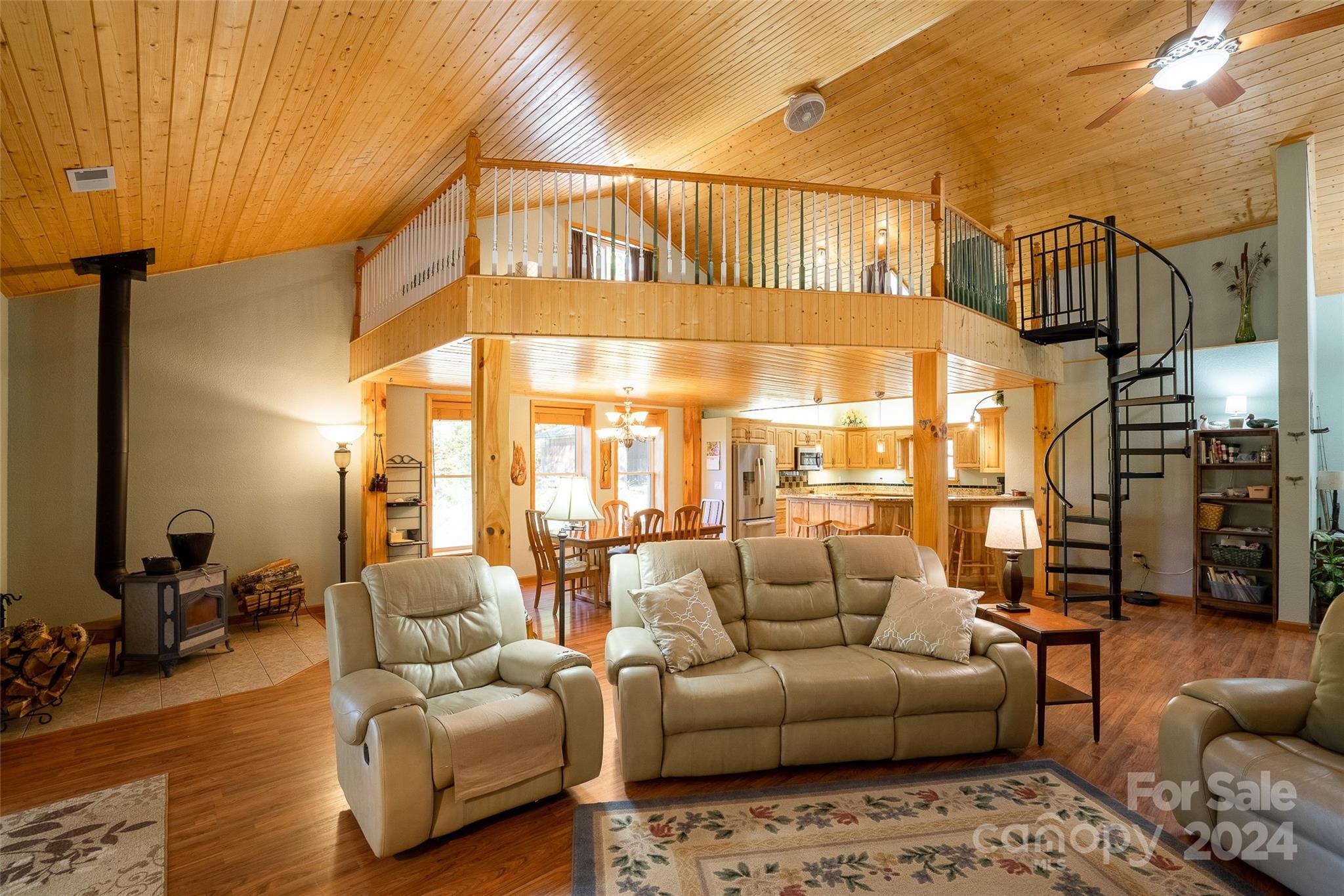 678 Middle Burningtown Road Franklin, NC 28734 - Photo 14 of 48 Gallery Image 14