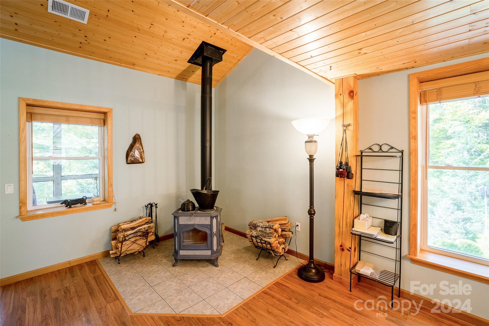 678 Middle Burningtown Road Franklin, NC 28734 - Photo 17 of 48 Gallery Image 17