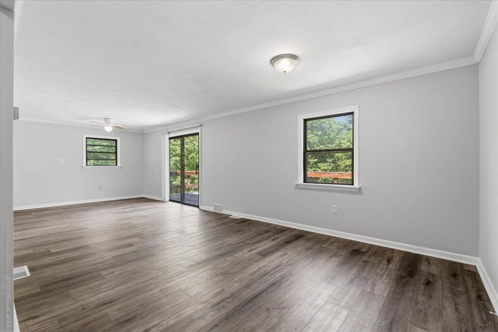216 Magill Road Zelienople, PA 16063 - Photo 4 of 32
