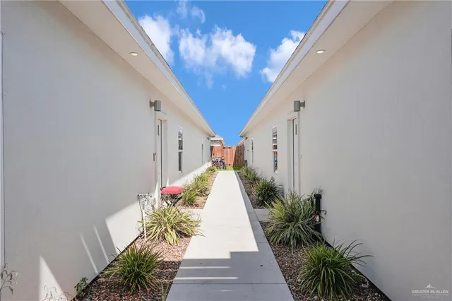 $1,200 | 4900 North Dahlia Street, Unit 4, Pharr, TX 78577