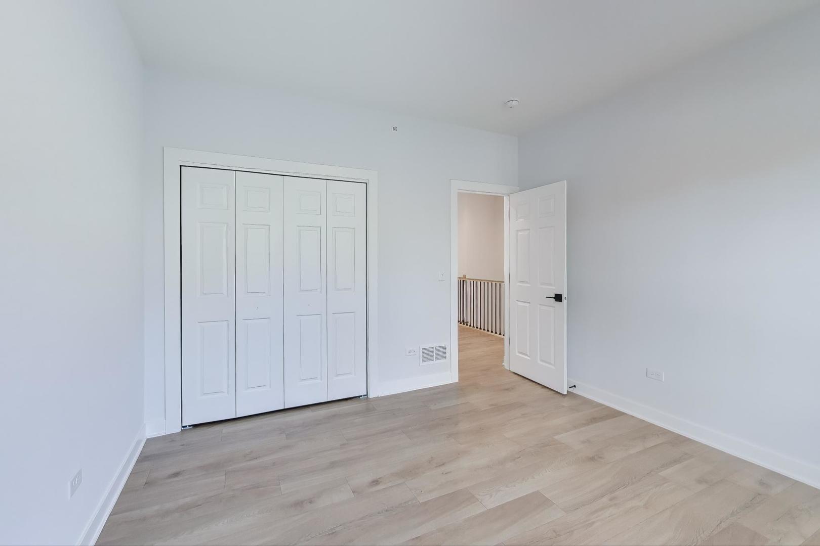 894 North Quentin Road Palatine, IL 60067 - Photo 20 of 29 a view of an empty room