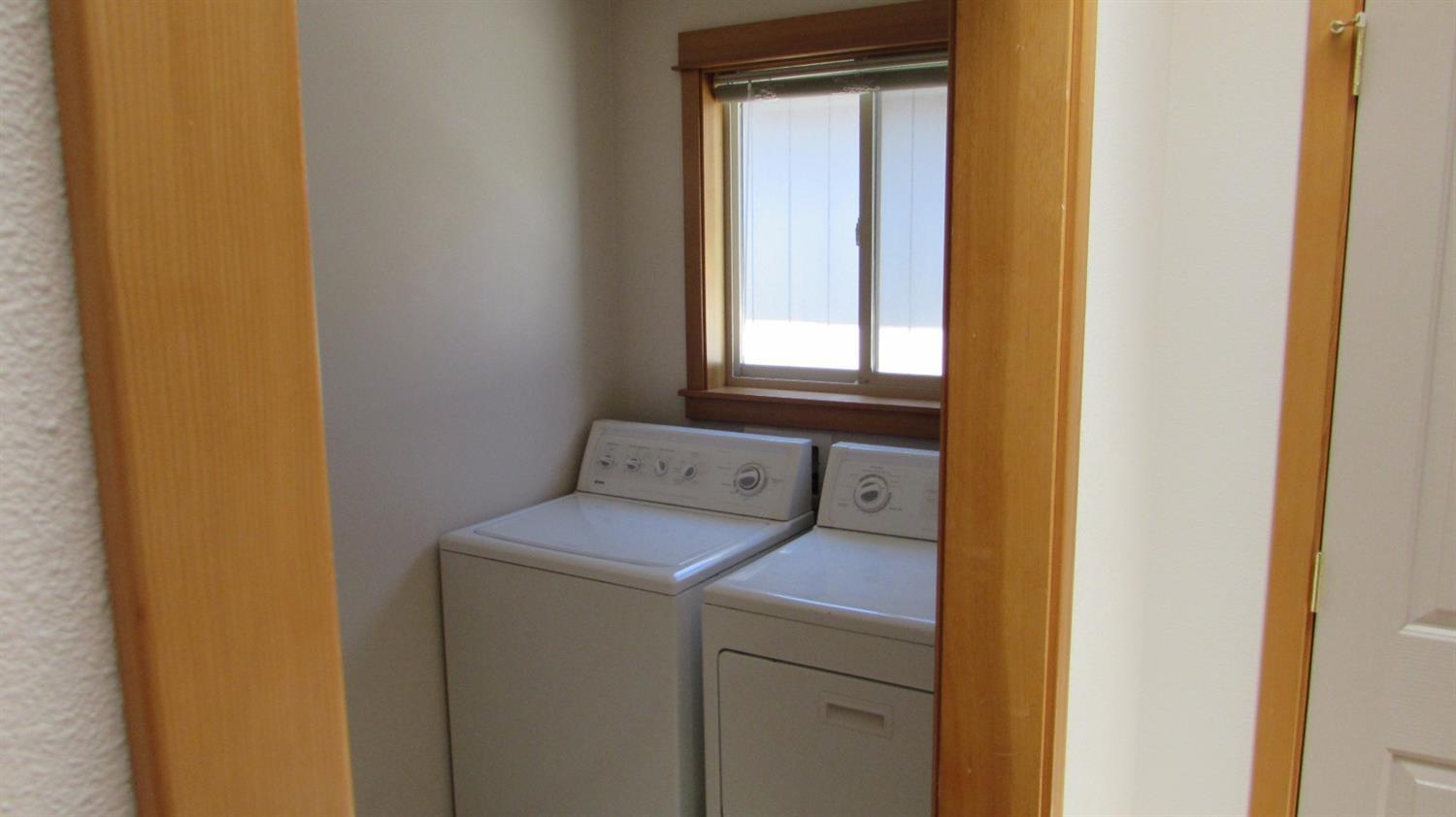 608 Shadow Way Central Point, OR 97502 - Photo 20 of 33 Additional Photo