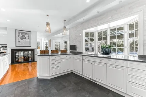 $3,100,000 | 5 Deer Path, Natick, MA 01760