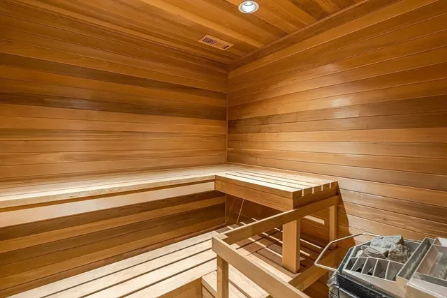 $3,100,000 | 5 Deer Path, Natick, MA 01760