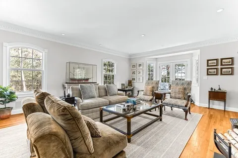 $3,100,000 | 5 Deer Path, Natick, MA 01760