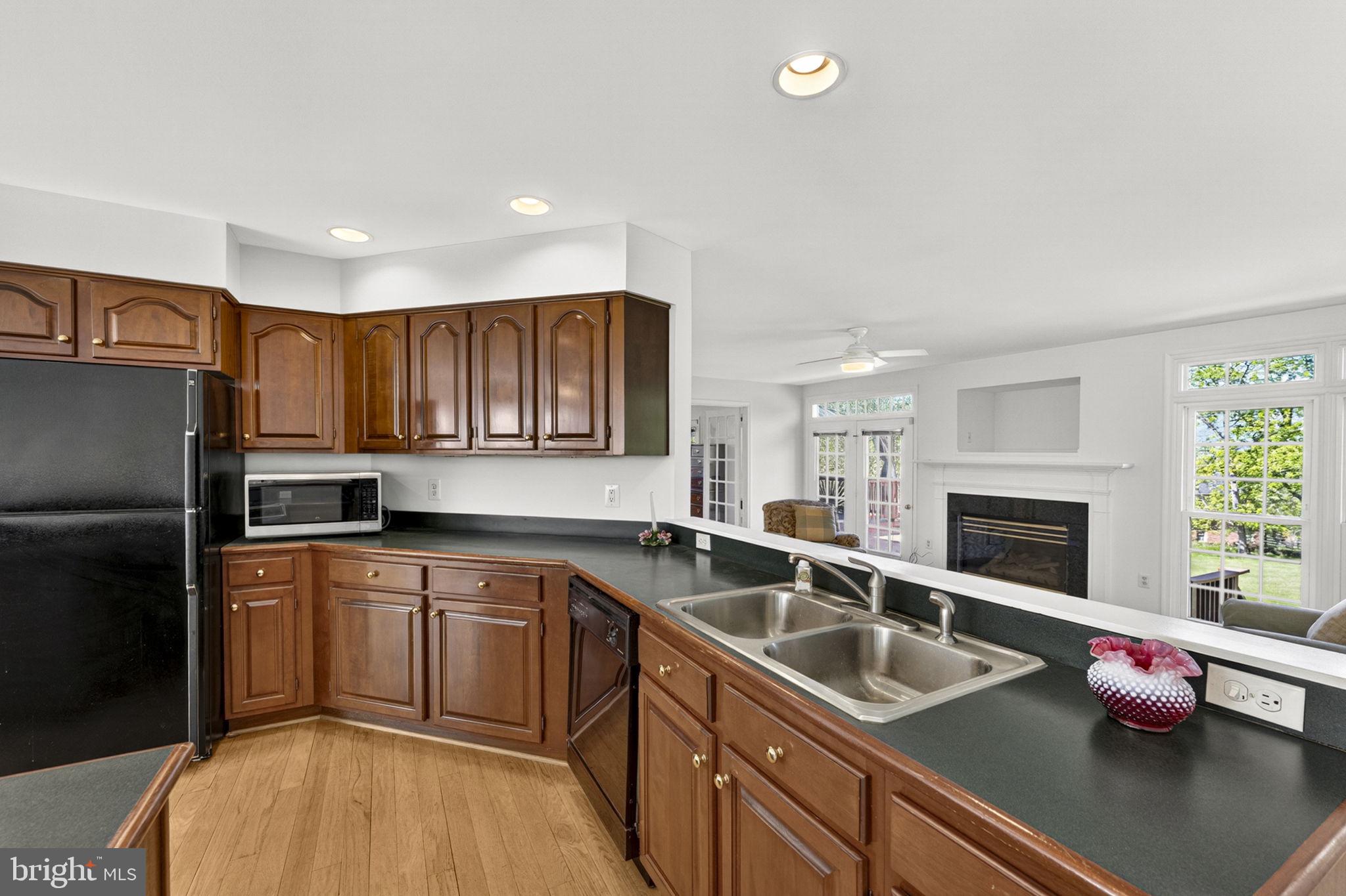 35130 Paxson Road Round Hill, VA 20141 - Photo 12 of 56 Kitchen -open to the Living Room