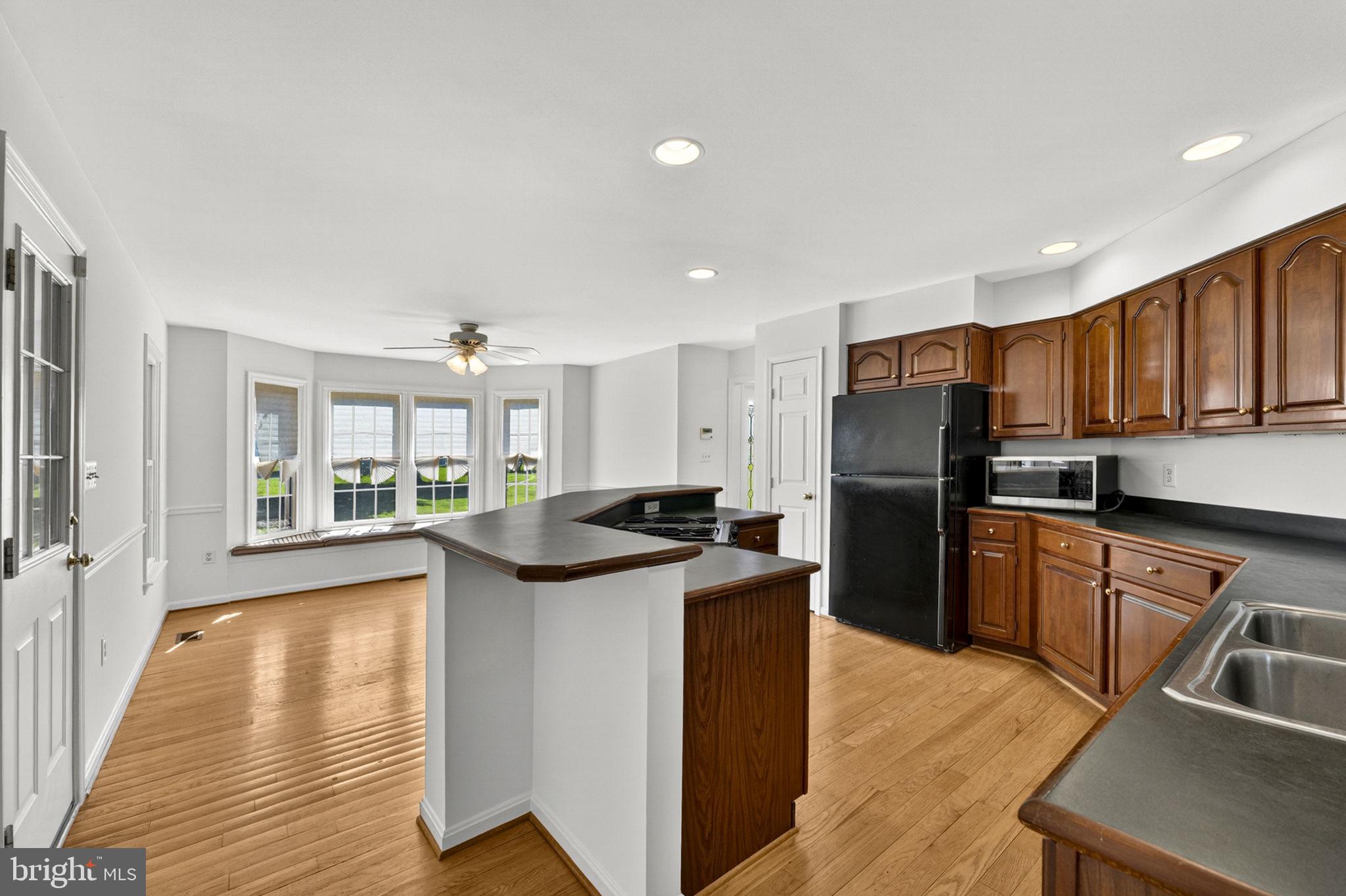 35130 Paxson Road Round Hill, VA 20141 - Photo 13 of 56 Wood floors, island and cherry cabinets