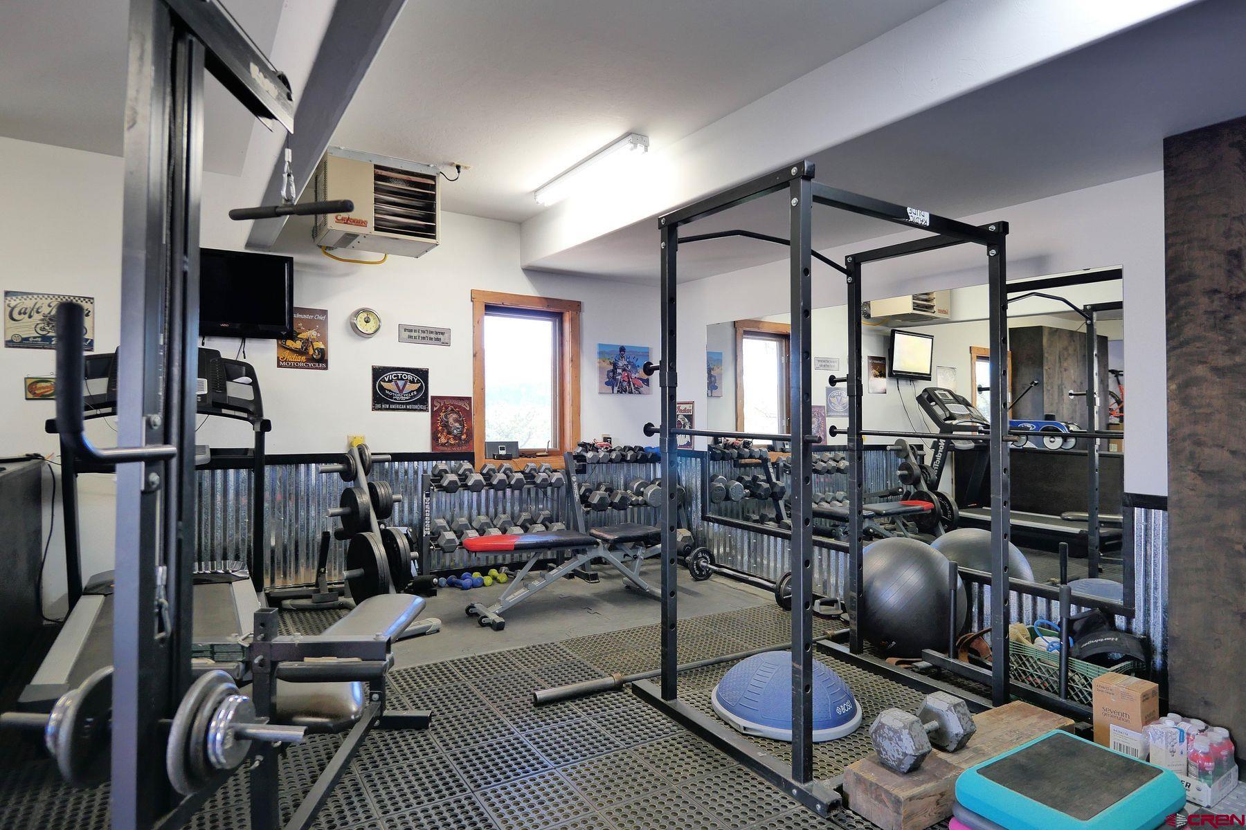178 Valley View Road Ridgway, CO 81432 - Photo 32 of 45 a living room with furniture