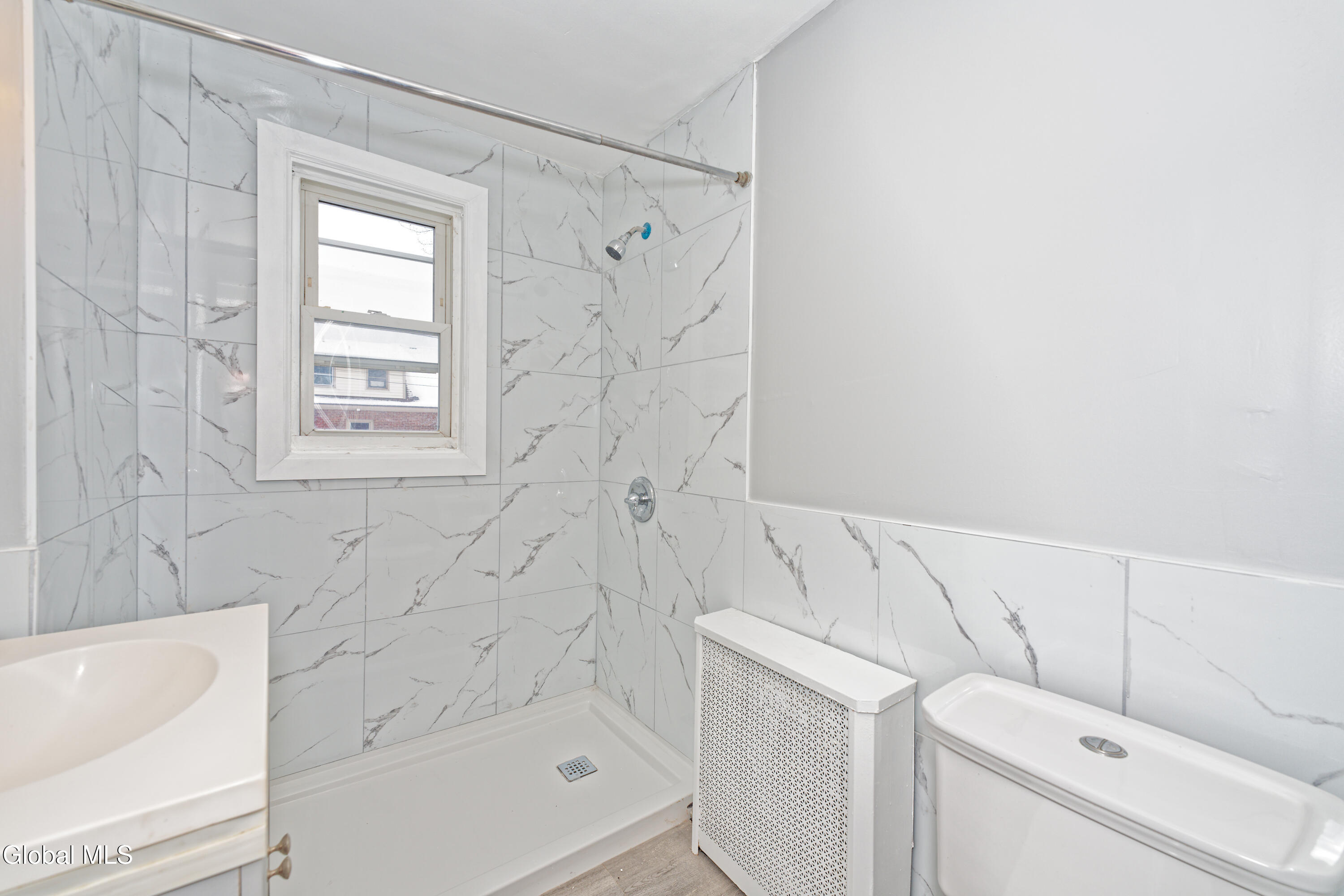 7 Pinehurst Road Colonie, NY 12205 - Photo 27 of 35 5 Bathroom 4