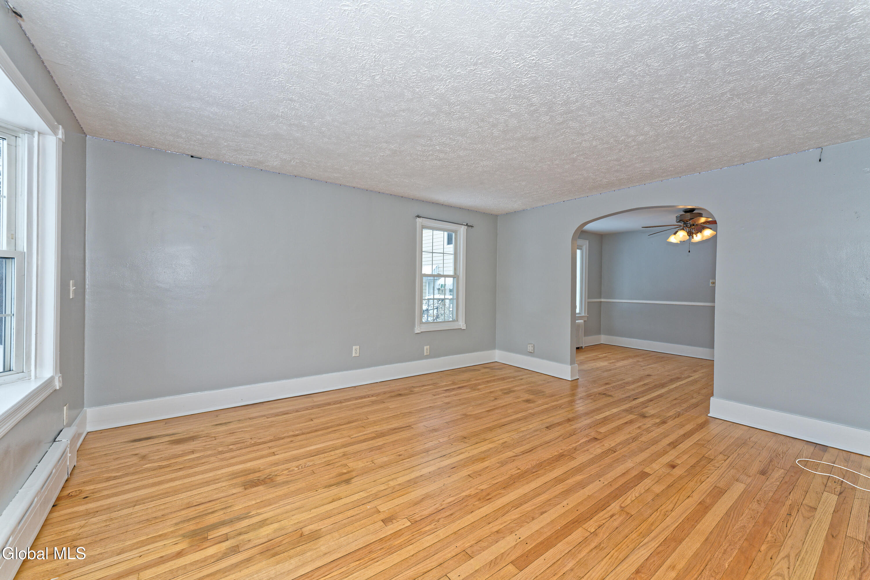 7 Pinehurst Road Colonie, NY 12205 - Photo 5 of 35 1 Livingroom 2
