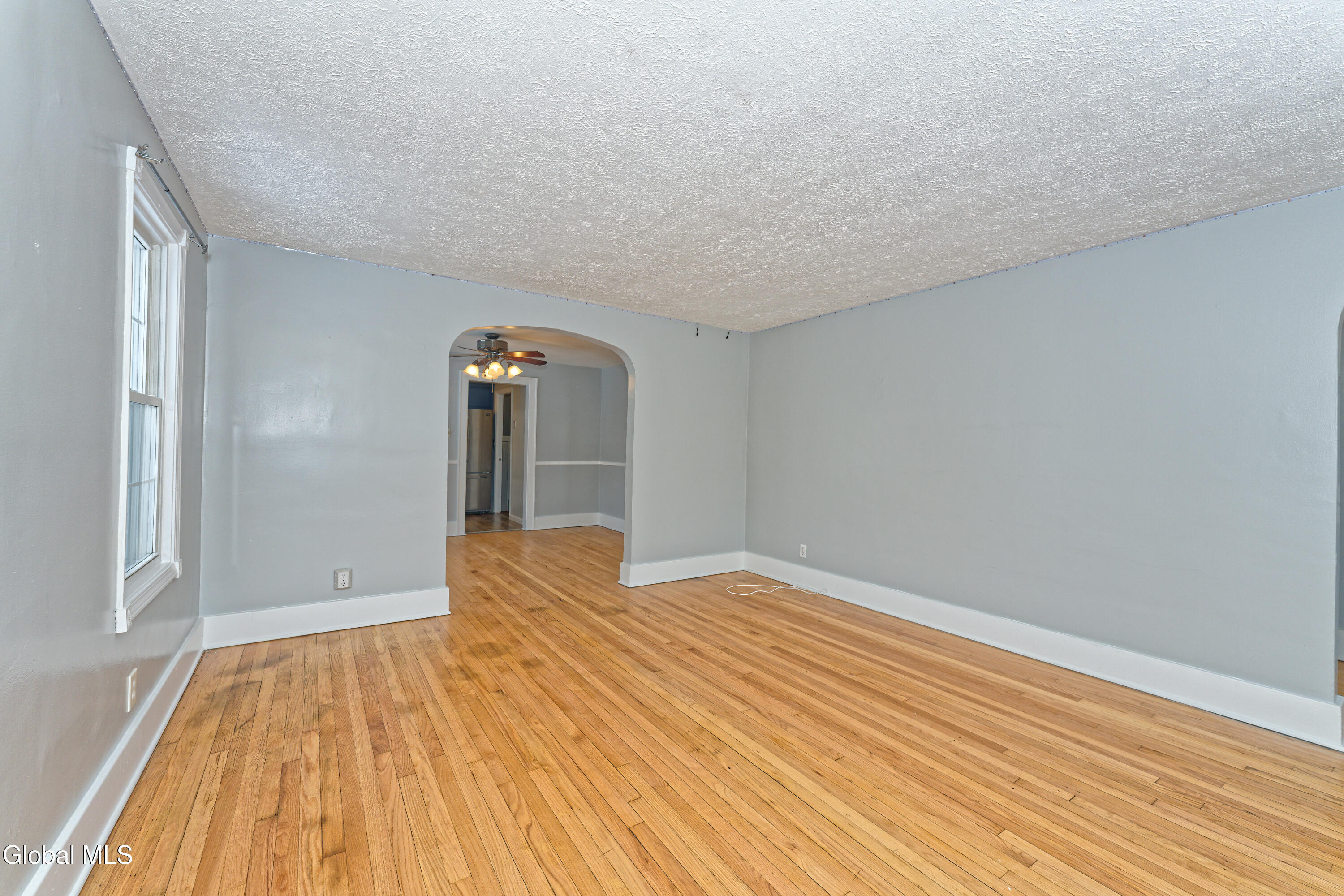 7 Pinehurst Road Colonie, NY 12205 - Photo 6 of 35 1 Livingroom 3