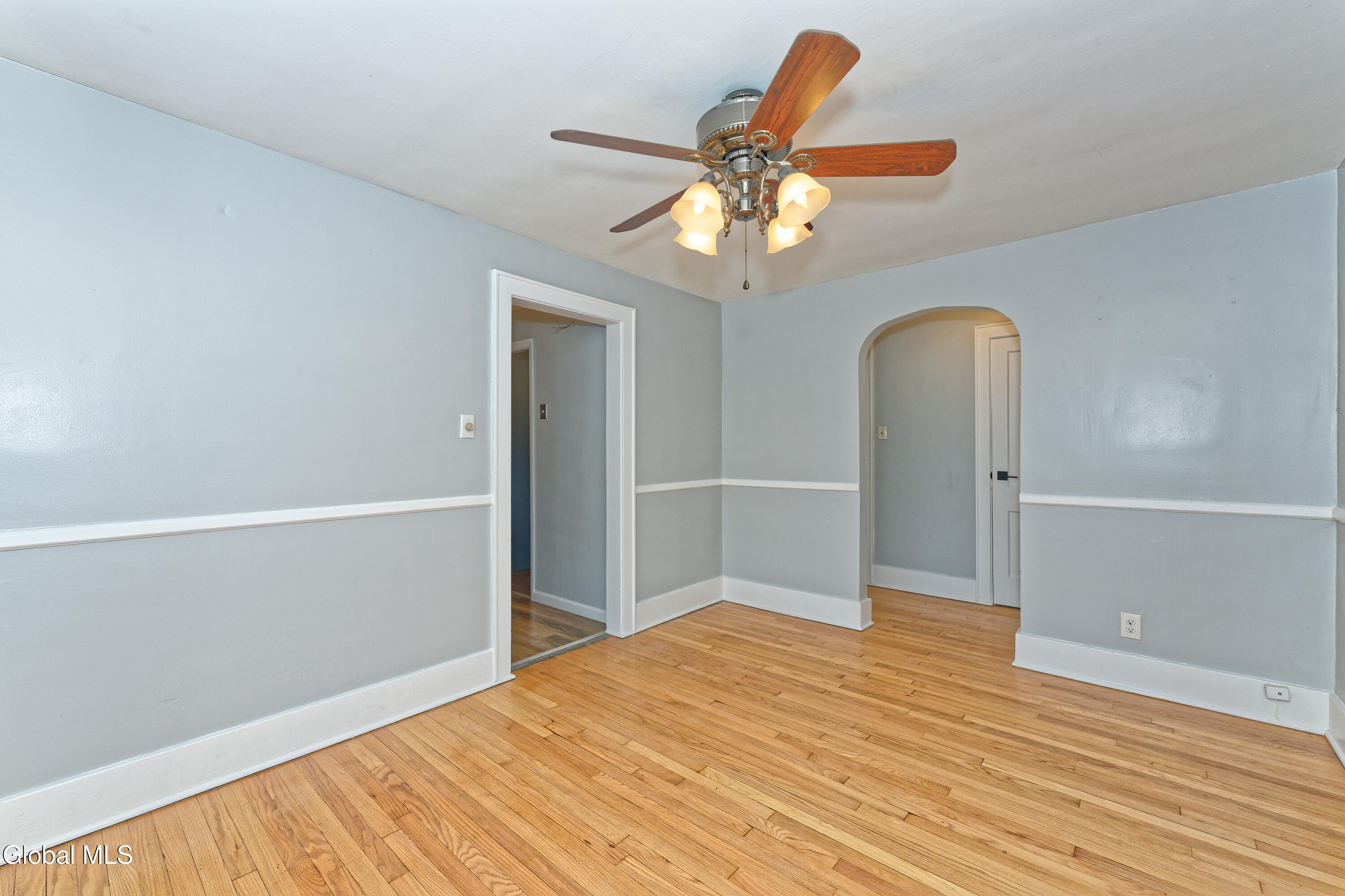 7 Pinehurst Road Colonie, NY 12205 - Photo 10 of 35 2 Diningroom 3