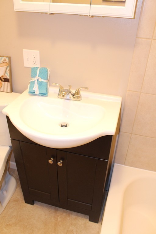 174 Powell Avenue Springfield, MA 01118 - Photo 19 of 29 Gallery Image 19