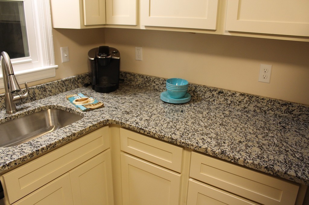 174 Powell Avenue Springfield, MA 01118 - Photo 6 of 29 Gallery Image 6