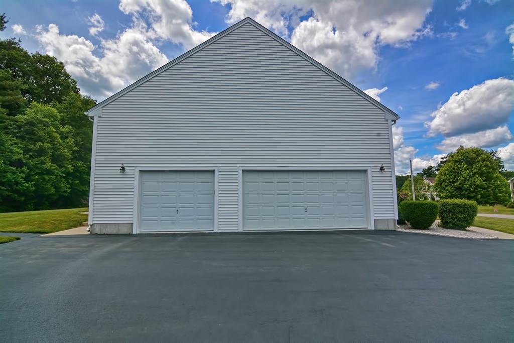 16 Roland Way Milford, MA 01757 - Photo 3 of 38 Gallery Image 3
