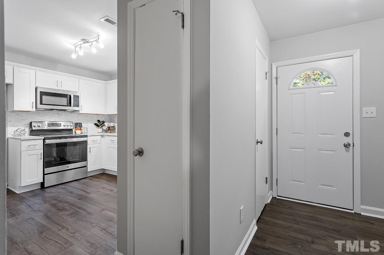 6413 New Market Way, Unit 6413 Raleigh, NC 27615 - Photo 12 of 31 Gallery Image 12