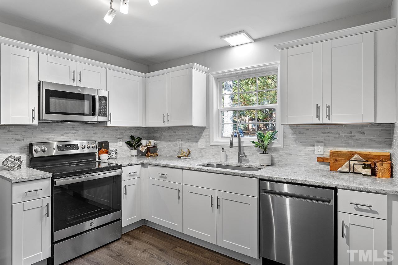 6413 New Market Way, Unit 6413 Raleigh, NC 27615 - Photo 3 of 31 Gallery Image 3