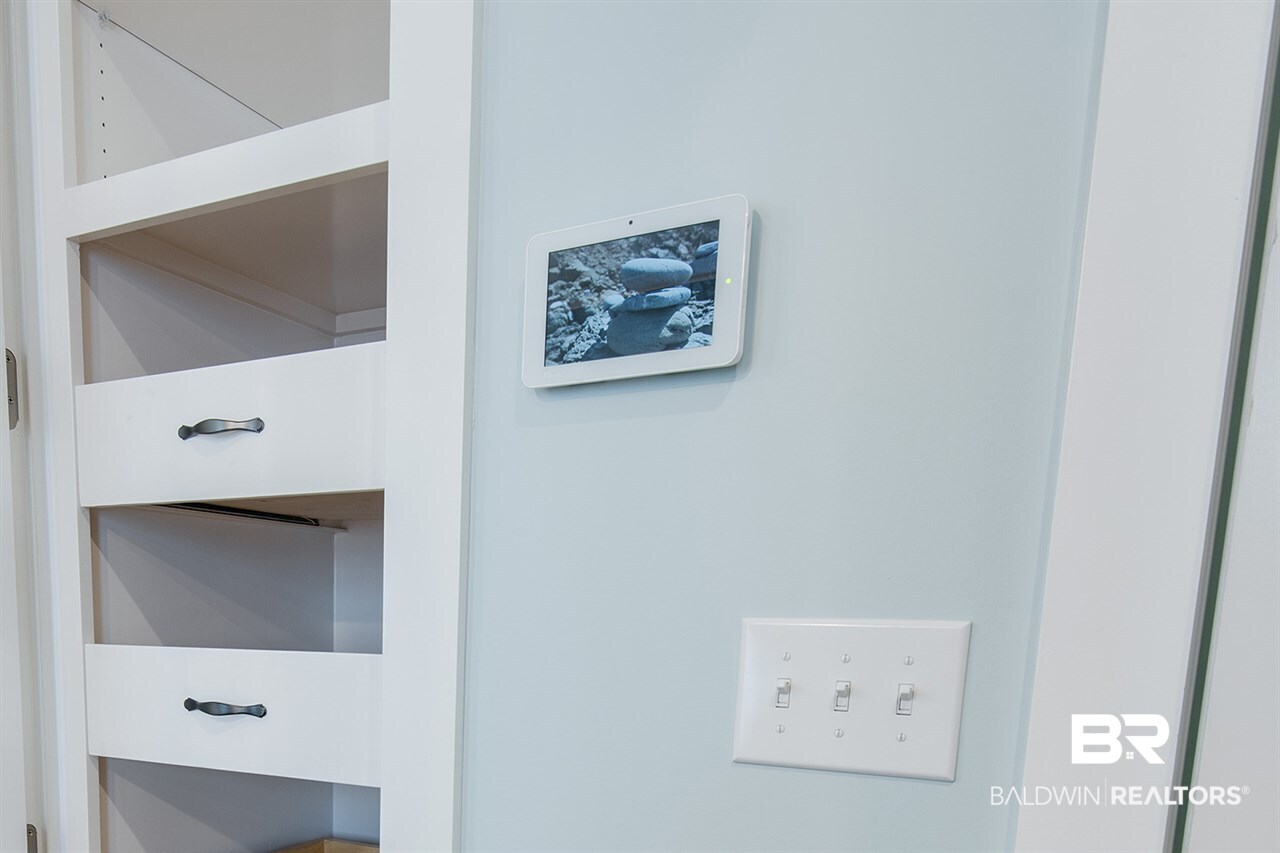 72 Fairhope Avenue, Unit 6 Fairhope, AL 36532 - Photo 8 of 44