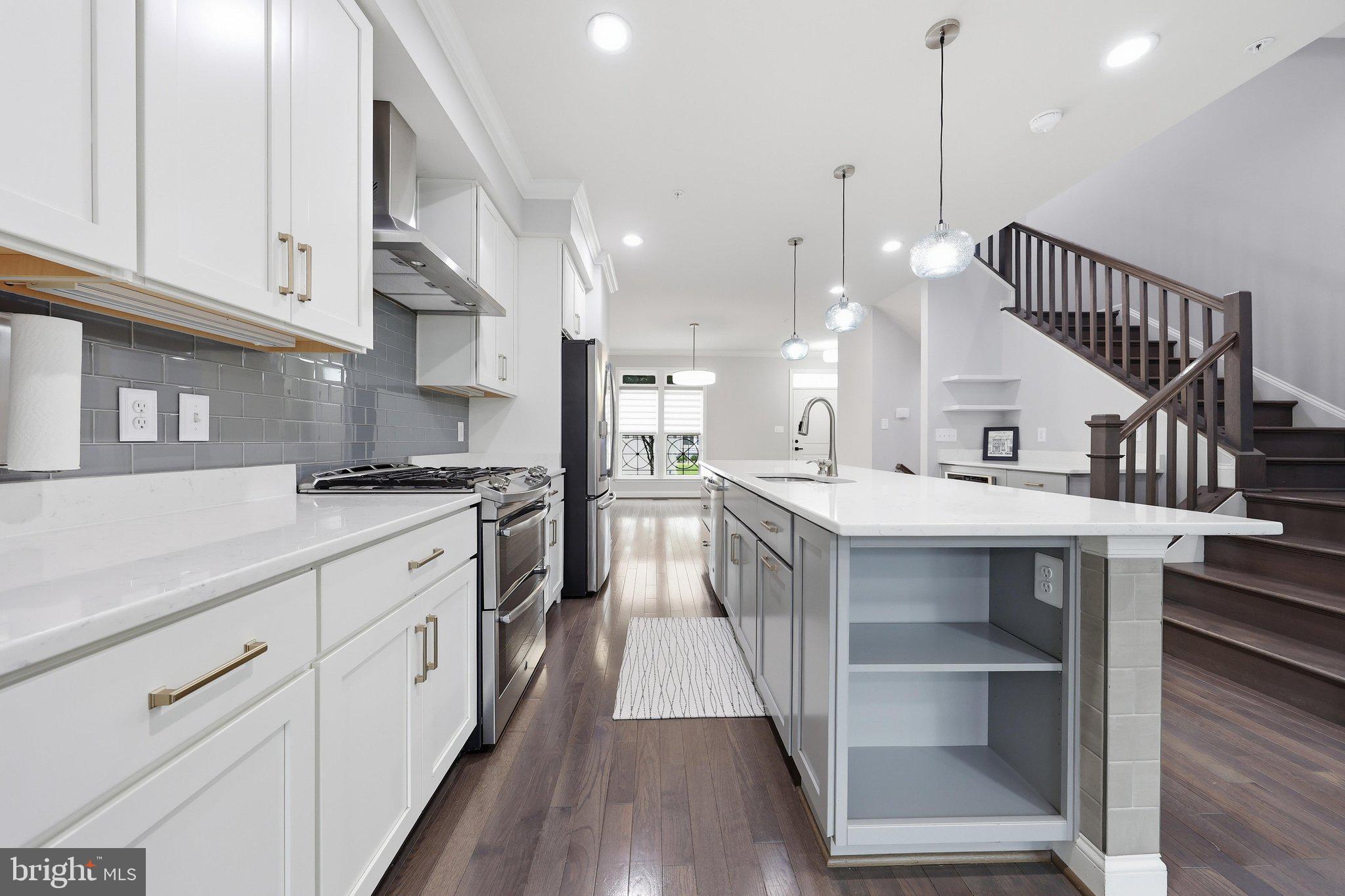 747 Holden Road Frederick, MD 21701 - Photo 12 of 59 Gourmet Kitchen