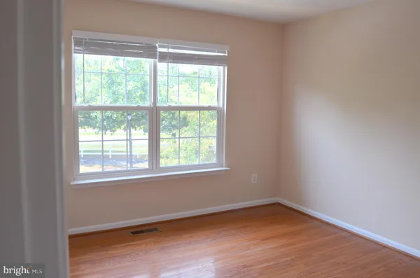 $2,800 | 43090 Sherbrooke Terrace, Leesburg, VA 20176