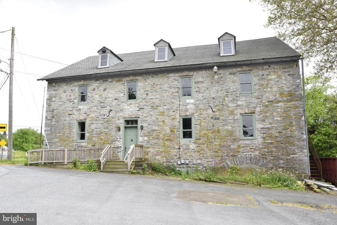 1350 Village Road Strasburg, PA 17579 - Photo 1 of 40 Gallery Image 1