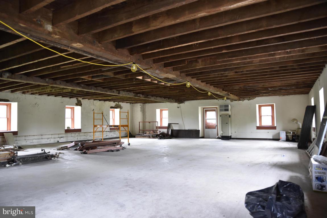 1350 Village Road Strasburg, PA 17579 - Photo 10 of 40 Gallery Image 10
