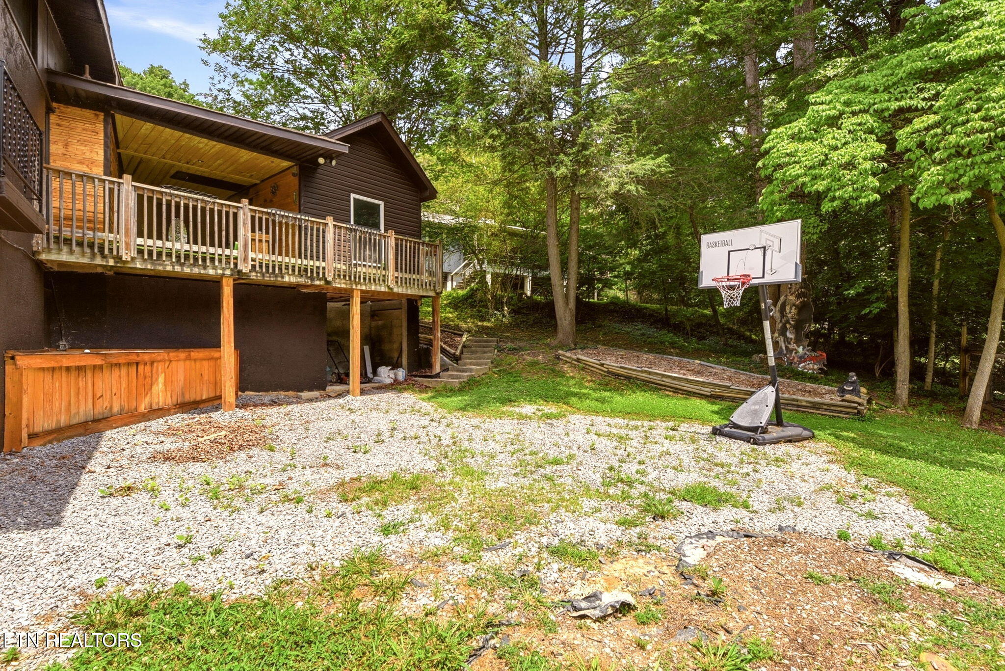 113 Pomona Road Oak Ridge, TN 37830 - Photo 47 of 60 47-web-or-mls-DSC_2352