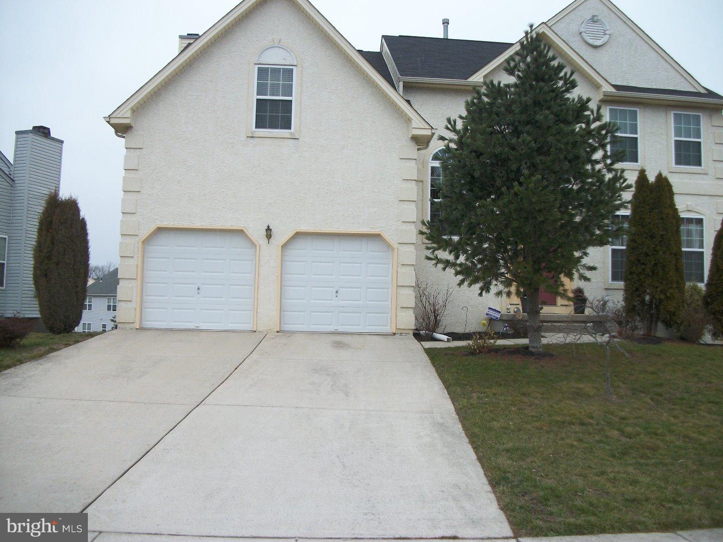 14 Parliament Road Sicklerville, NJ 08081 - Photo 1 of 24 Exterior