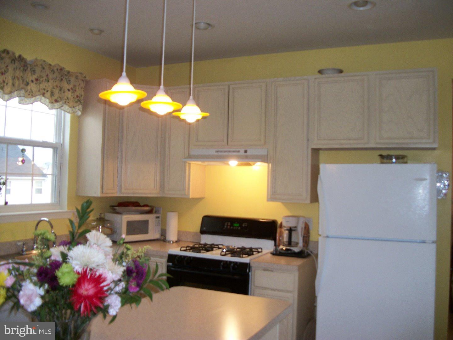 14 Parliament Road Sicklerville, NJ 08081 - Photo 21 of 24 Kitchen
