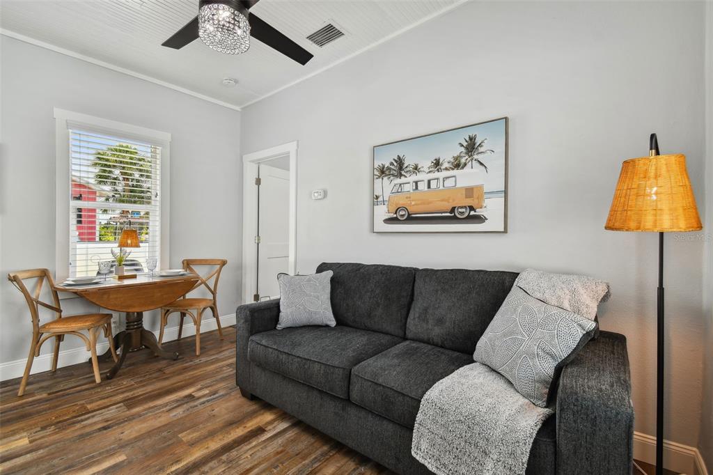 602 Skinner Boulevard Dunedin, FL 34698 - Photo 14 of 27 a living room with furniture and a window