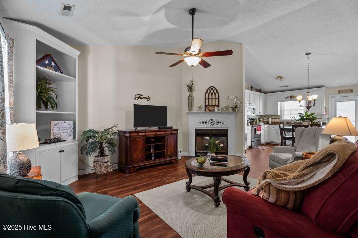 4322 Fawn Court North Wilson, NC 27896 - Photo 4 of 28 Family Room