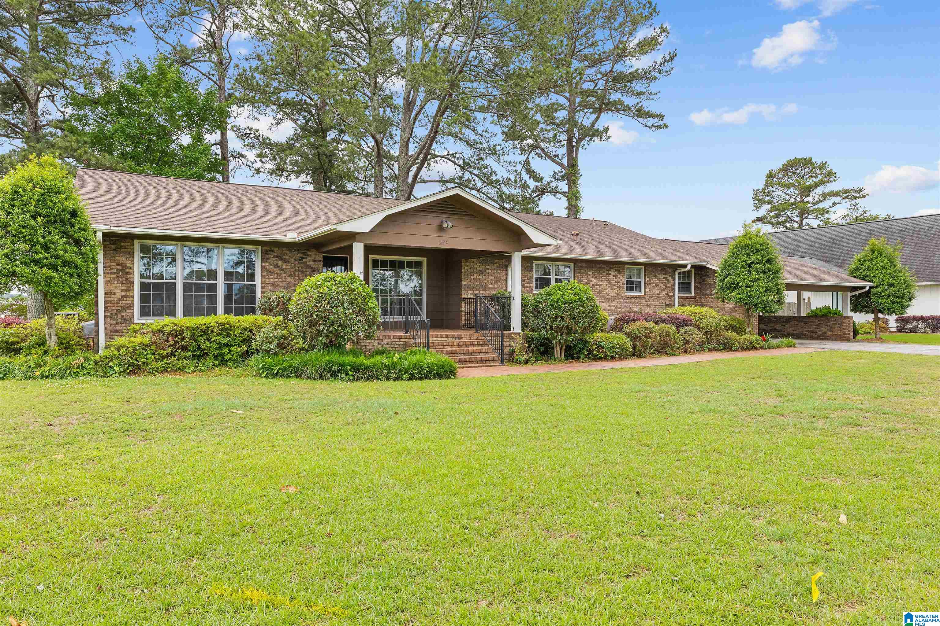 257 Rock Inn Point Cropwell, AL 35054 - Photo 4 of 41 Gallery Image 4