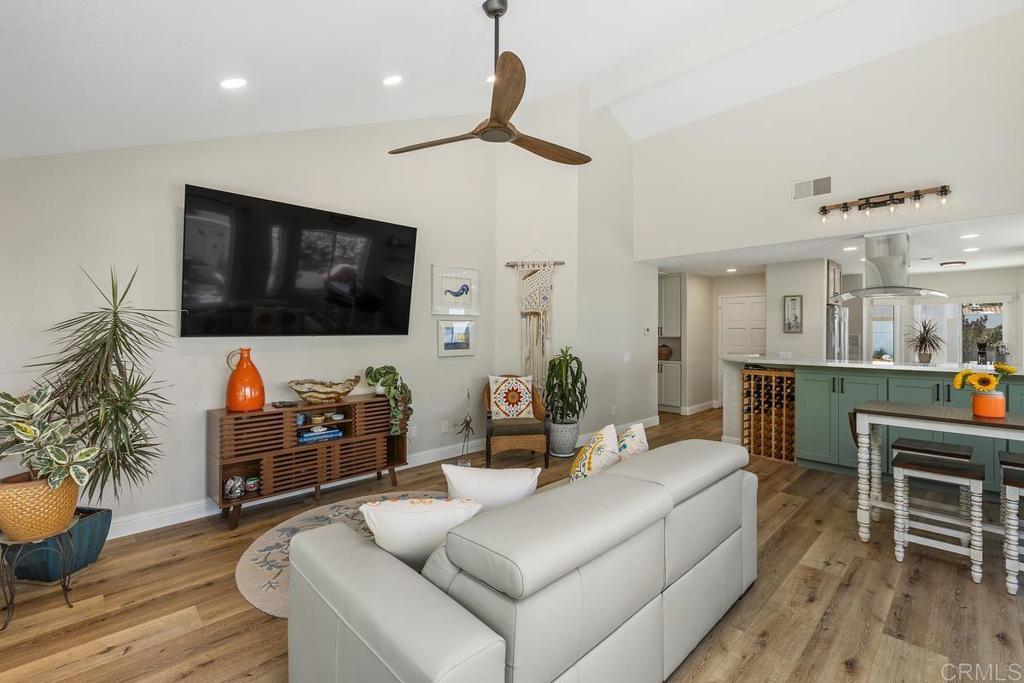 4722 Collinos Way Oceanside, CA 92056 - Photo 14 of 59