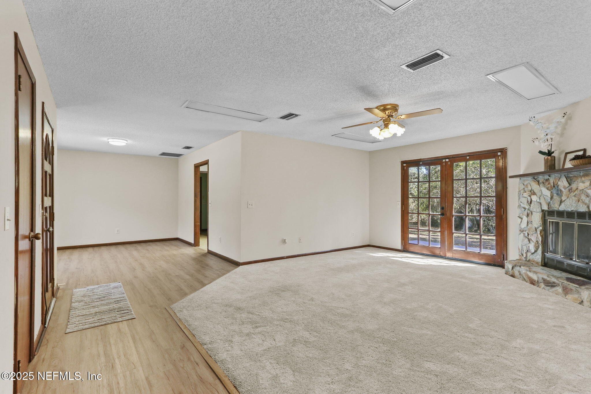 1733 Hereford Road Middleburg, FL 32068 - Photo 28 of 44 a view of an empty room with a window